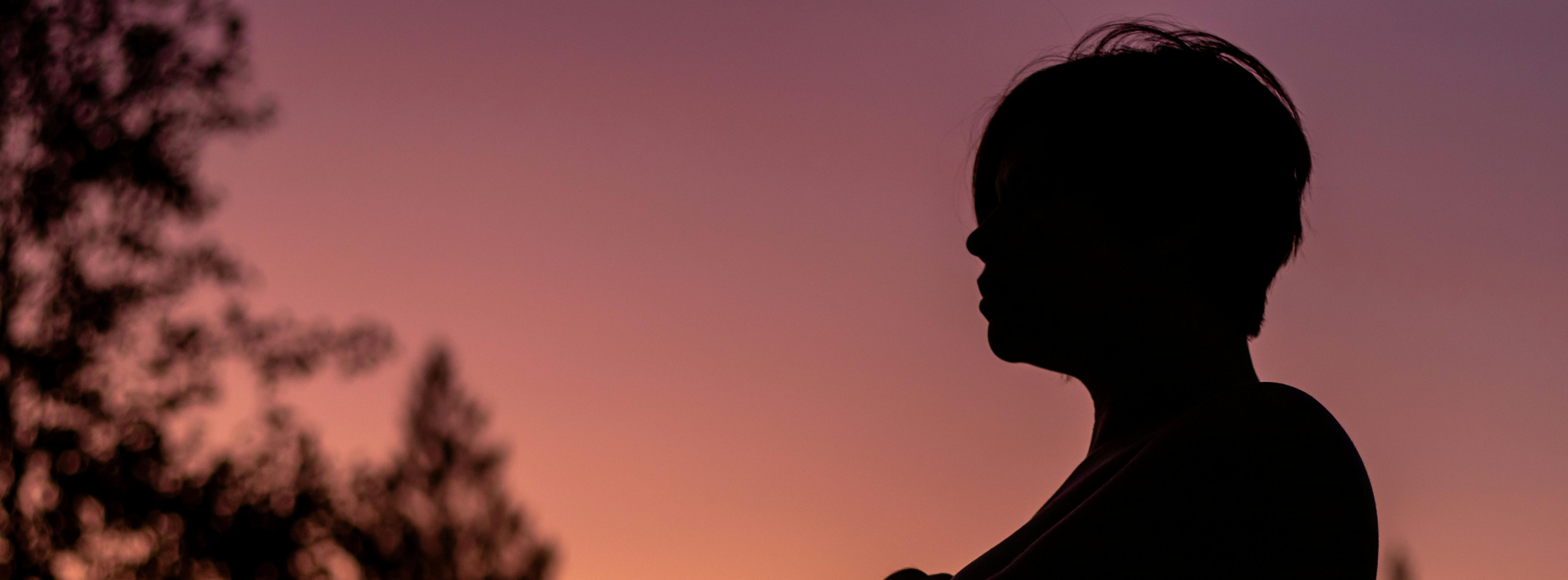 Silhouette of a pregnant woman
