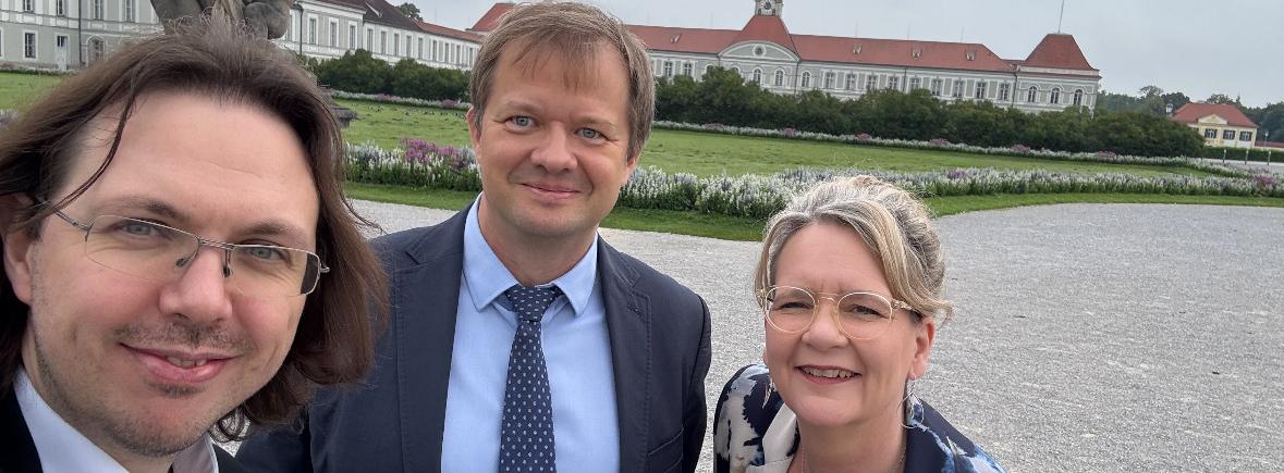 Jakub Bijak (middle) pictured with Deputy Director LCDS Melinda Mills and Director Max Planck Institute for Demographic Research Emilio Zagheni