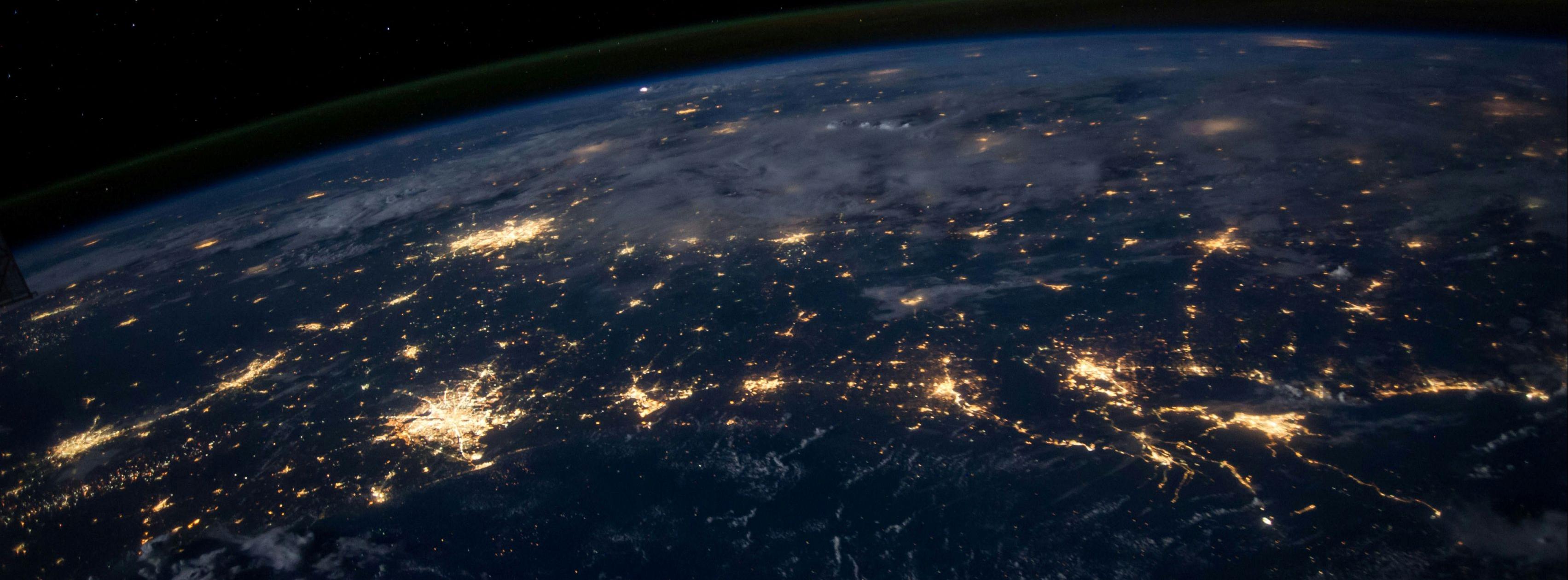 Combining Facebook and survey data improves estimates of migrant populations