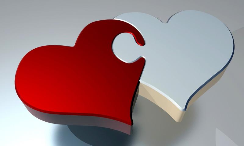 Heart puzzle pieces