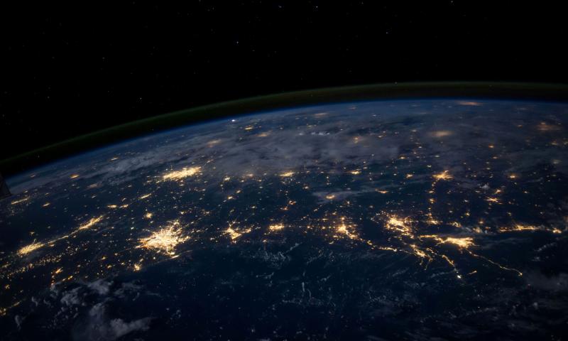 Combining Facebook and survey data improves estimates of migrant populations